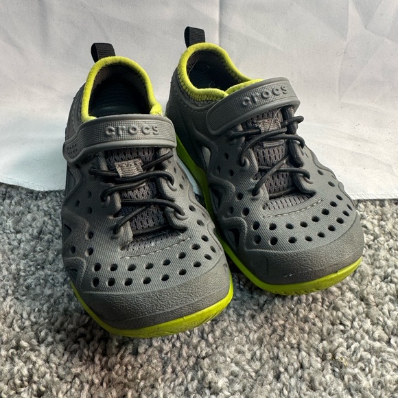 CROCS Other - CROCS Kids' Swiftwater Play Shoes Gray and Green Shoes with Ventilation Size 10